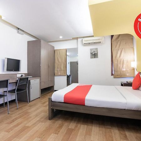 Oyo 554 Hotel Red Carpet Residence Бангалор Экстерьер фото